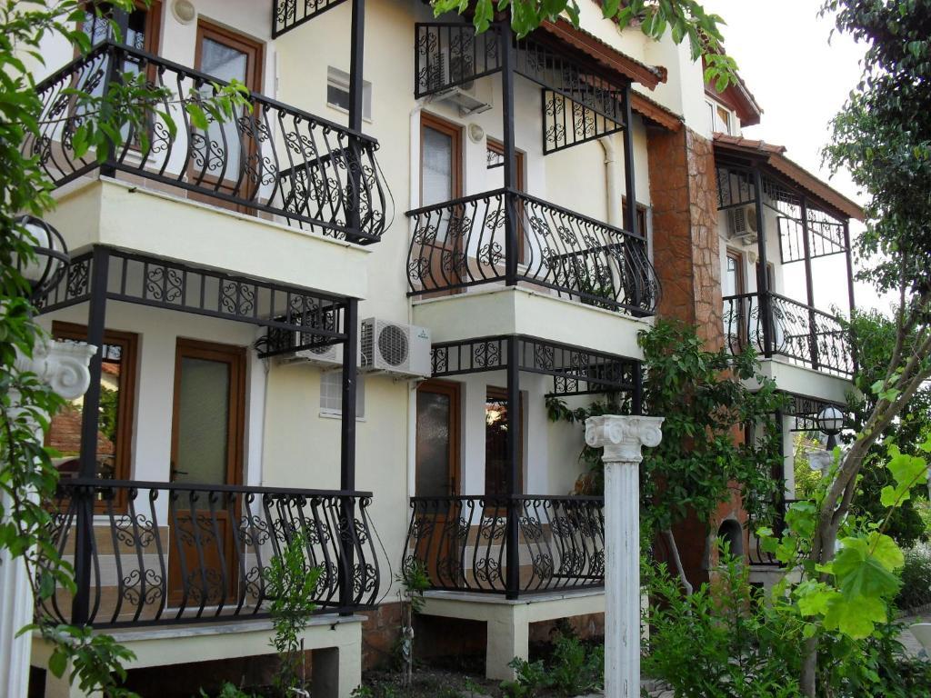 Villa Ozalp Apartments Dalyan Værelse billede